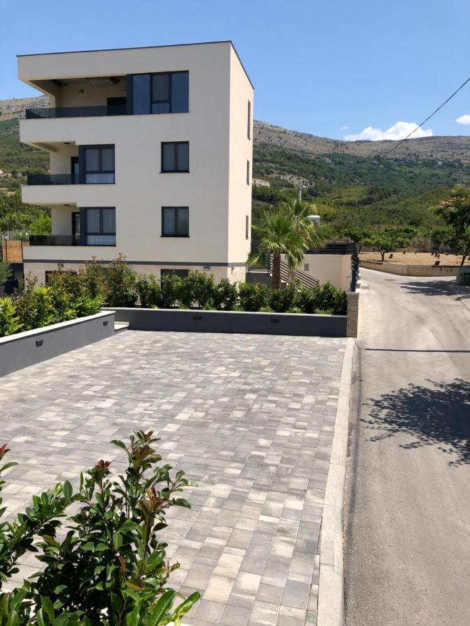 Apartments Villa 19 Подстрана Экстерьер фото