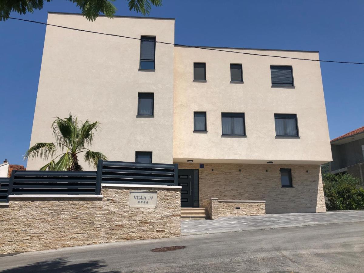 Apartments Villa 19 Подстрана Экстерьер фото