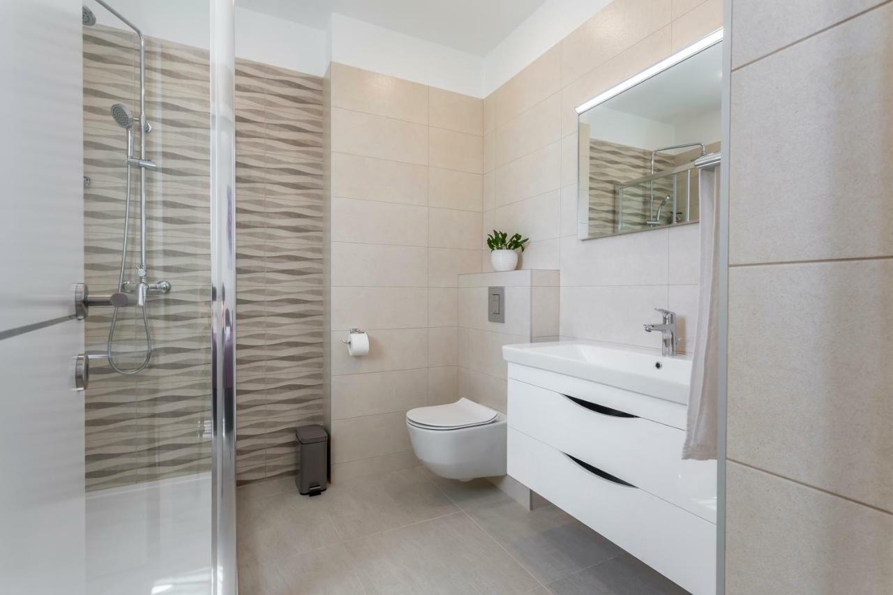 Apartments Villa 19 Подстрана Экстерьер фото
