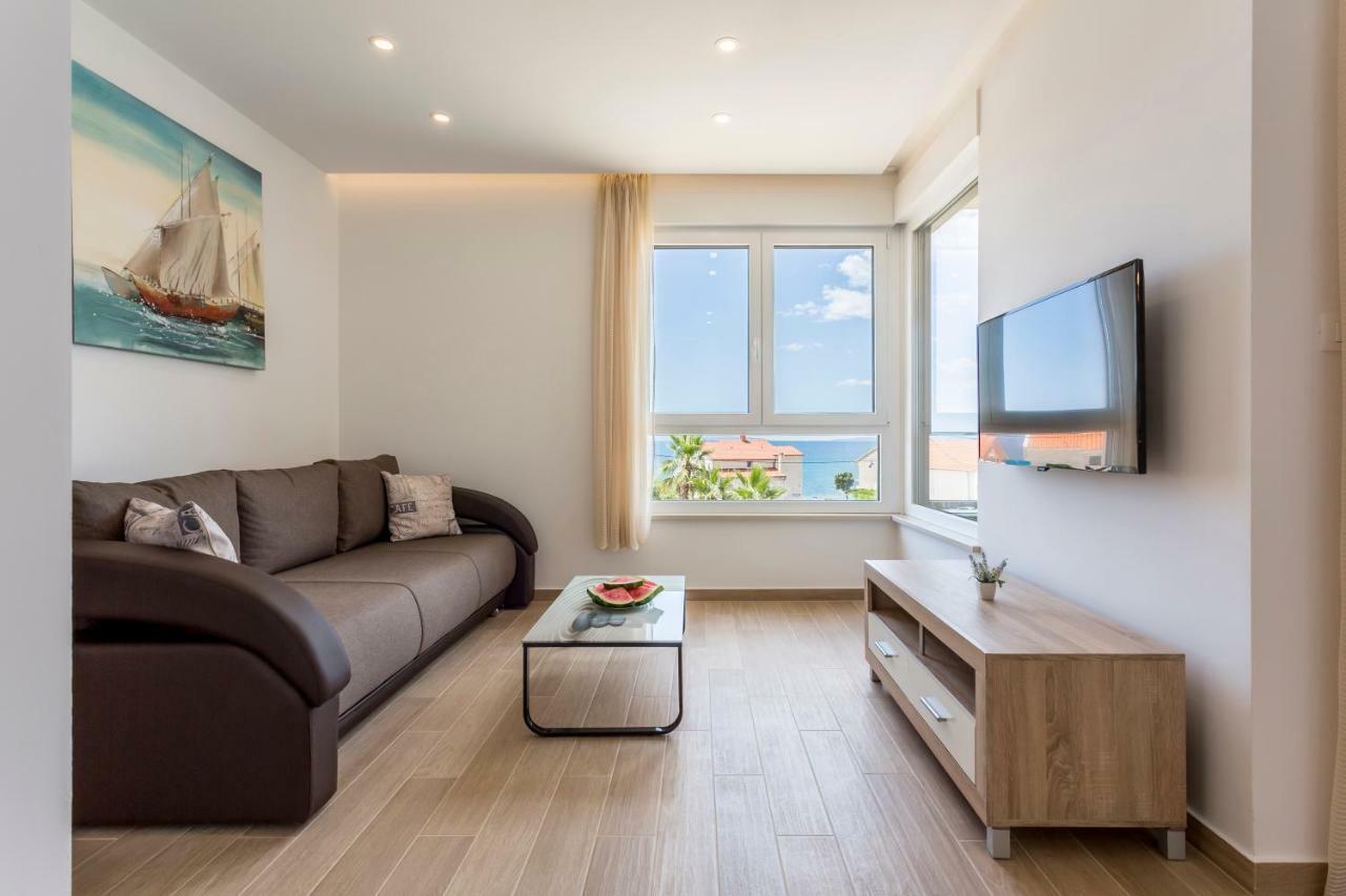 Apartments Villa 19 Подстрана Экстерьер фото