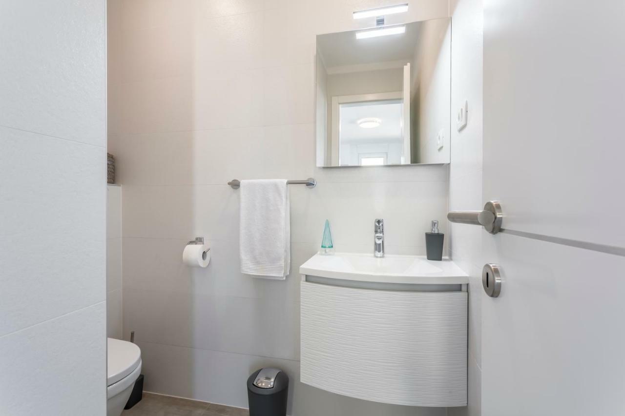 Apartments Villa 19 Подстрана Экстерьер фото